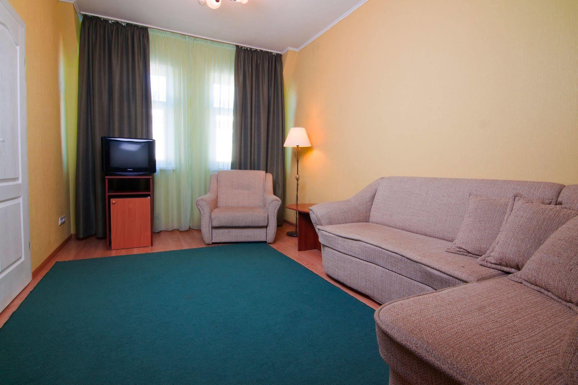Mini-hotel On Geroiv Energetykiv Street 18 Otel Kiev